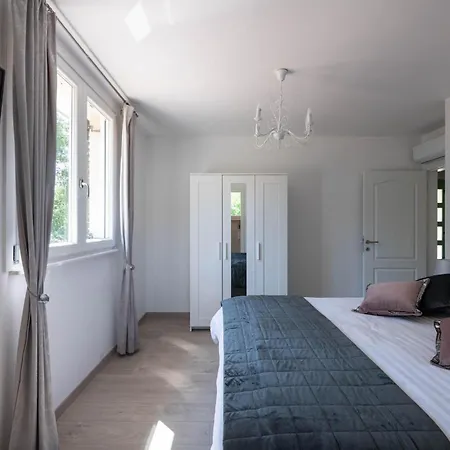 Stunning In Labin With Outdoor Swimming Pool Holiday home *