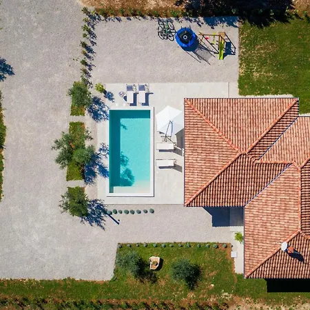 Holiday home Stunning In Labin With Outdoor Swimming Pool *
